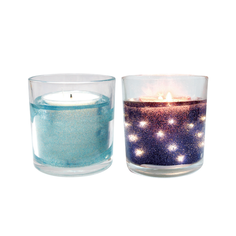 Lilin penderia cahaya berwarna-warni